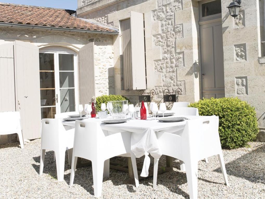 Готель Domaine De Quittignan Brillette Moulis-en-Medoc Екстер'єр фото